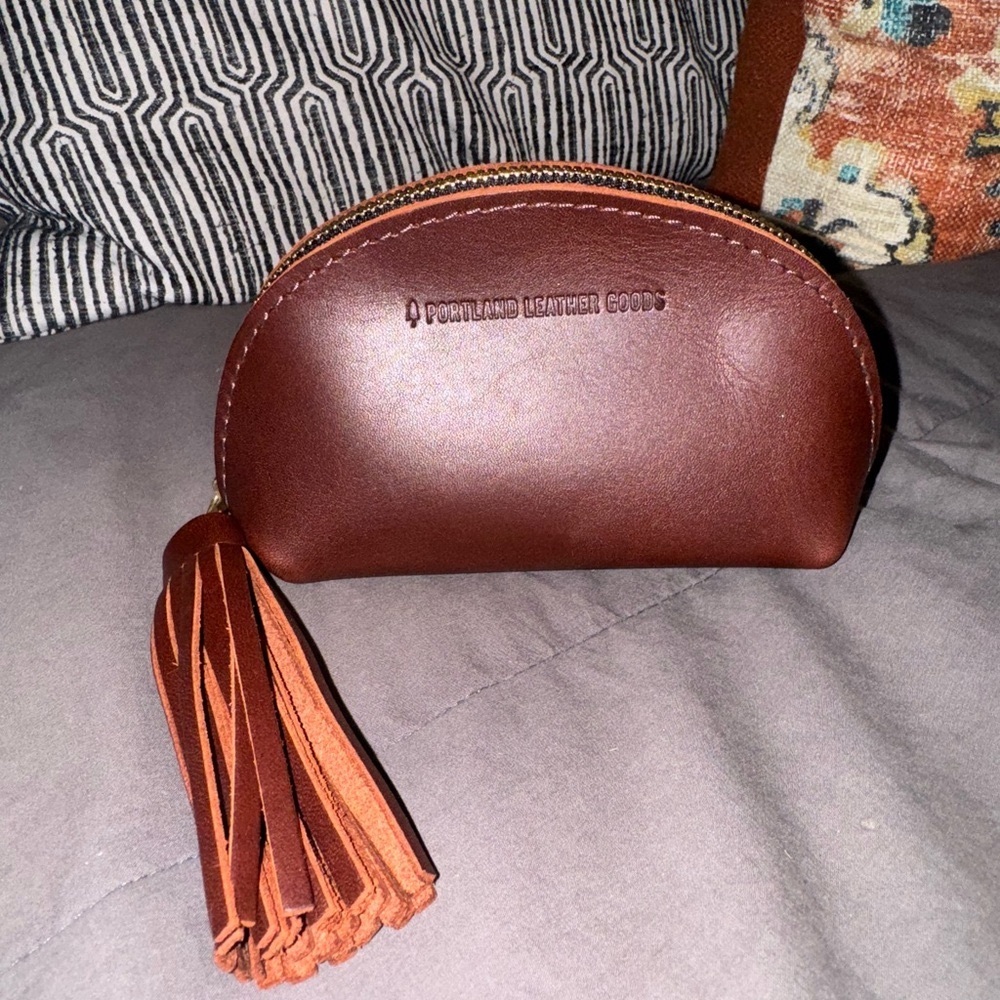 Portland Leather Taco Tassel Pouch